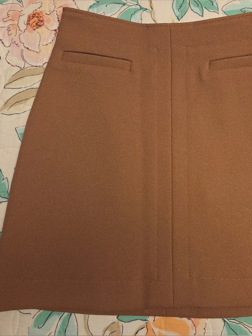 H&M Tan Mini Skirt with Front Seam Detail Sz 6